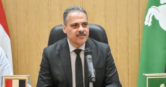 إنذارات بالحجز الإدارى لـ45 منشأة بالشرقية