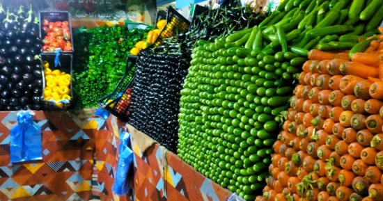 سعر الخضار  والفاكهة اليوم الأربعاء 8-1-2025 بأسواق مطروح    