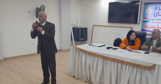 محافظ أسيوط يؤكد ضرورة تضافر الجهود لمواجهة الزيادة السكانية