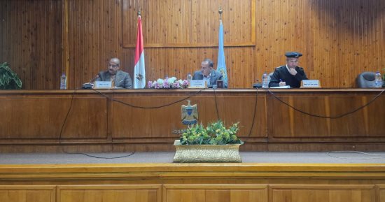 محافظ أسيوط يؤكد خطة طموحة للنهوض بالأسر الأكثر احتياجاً بالقرى 