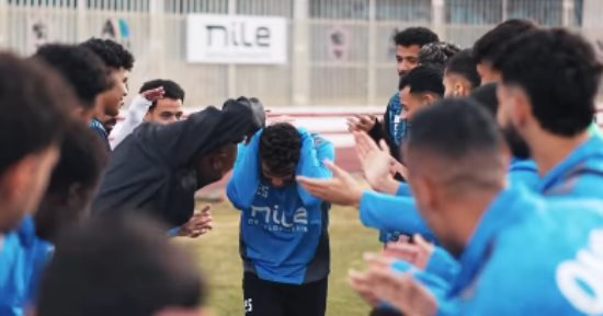 شاهد احتفال جروس ولاعبى الزمالك بعيد ميلاد زيزو