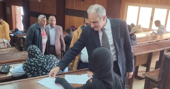 1000 طالب يؤدون الامتحانات بكلية دار العلوم جامعة أسوان