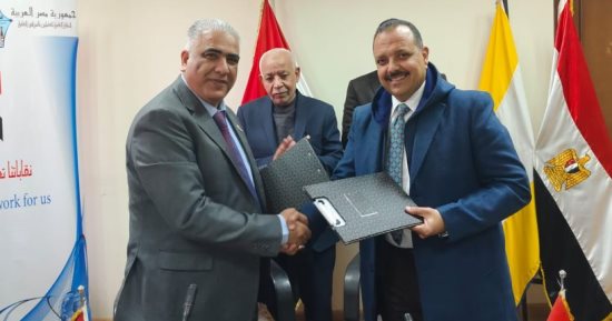 نقيب المرافق يوقع بروتوكول تعاون مع نقابة العاملين بالكهرباء في الأردن