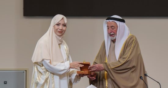 الجزائرية سمية دويفي: المهرجانات الشعرية تساعد على رعاية وتنمية المواهب.. النقد ليس عائقا أمام الكتاب.. الذكاء الاصطناعى لا يستطيع السطو على الشعر.. الموهبة وحدها لا تكفى ولا بد من تراكمات معرفية وثقافية (حوار)