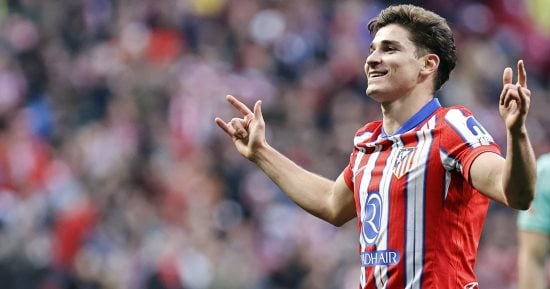 برشلونة يضع خطة جديدة لضم جوليان ألفاريز في يناير