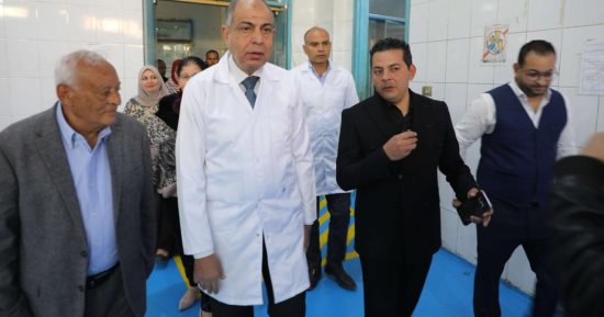 محافظ المنيا يتفقد مشروعات صناعية بمركز سمالوط لدعم الإنتاج والتصدير