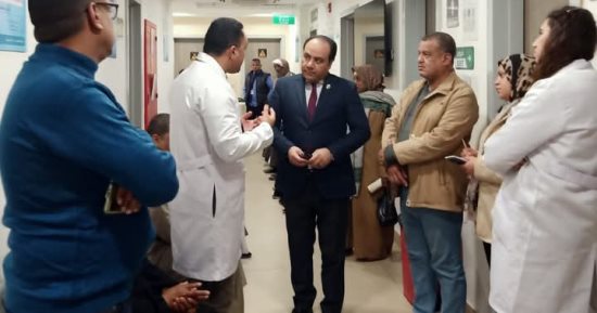 جولة مفاجئة للرعاية الصحية بأسوان على مقدمي الخدمة بمستشفى الرمد.. تفاصيل