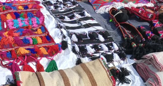 مشغولات تراثية نادرة تزين مهرجان الهجن بشرم الشيخ وتبرز إبداع شباب سيناء
