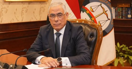 النائب العام يستقبل رئيس الاستئناف لنيابة الإسماعيلية لعرض الكشوف ربع السنوية