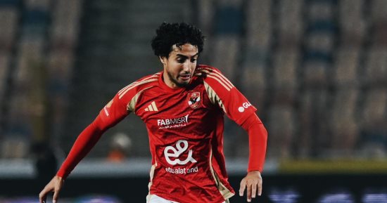 محمد هانى يعود لقيادة الجبهة اليمنى للأهلى أمام الحرس