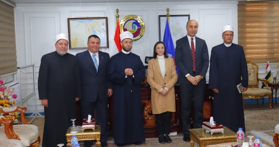 جامعة دمنهور تستقبل وزير الأوقاف لمناقشة رسالة دكتوراه بكلية الآداب
