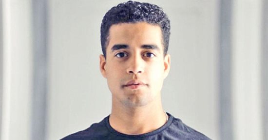 الفنان خالد أنور يعلن وفاة جده
