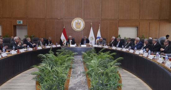 وزير التعليم العالي يوجه لجان قطاعات التعليم الجامعي بالاستمرار في تطوير برامج الدراسة