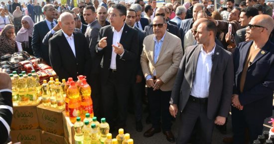 تخفيضات 30%.. افتتاح سوق اليوم الواحد بالزيتون لتخفيف العبء على المواطنين