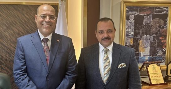 نقيب المرافق يطالب وزارة العمل بدمج العمالة غير المنتظمة للتأمين الصحي 