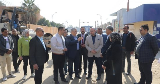 محافظ بنى سويف يتفقد أعمال التطوير  والتوسعة بمحيط المستشفى التخصصى