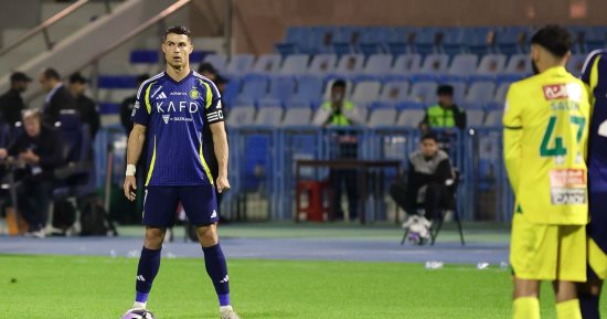 الرائد ضد النصر.. رونالدو يقود هجوم العالمي في مواجهة الدوري السعودي
