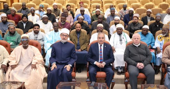 المفتى يستقبل وفد أئمة من ست دول ويشيد بجهود أكاديمية الأزهر العالمية للتدريب
