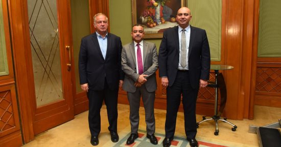 غرفة صناعة التكنولوجيا تسجل شركاتها بقوائم "اللجنة العليا للتعويضات" بوزارة الإسكان