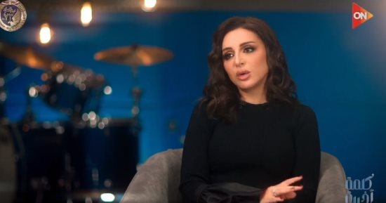 أنغام: أمي ساعدتني كثيرا في تربية أبنائي وطبيعتي قاسية على نفسي