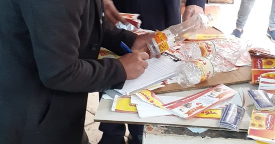 جهاز حماية المستهلك يضبط 15 طن زيت طعام مجهول المصدر فى الشرقية.. صور