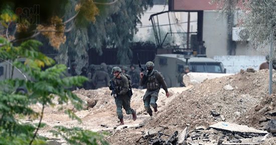 جيش الاحتلال يعلن إصابة 3 جنود بينهم حالة خطرة بمواجهات جنين بالضفة الغربية