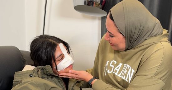 عبر تليفزيون اليوم السابع.. كارما طالبة التجمع تبكي: فيديو ضربي دمرني