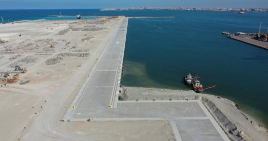 النقل: تنفيذ 99.5% من أرصفة محطة تحيا مصر 2 بميناء الدخيلة والافتتاح قريبا.. فيديو