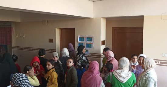 إعلان نتائج امتحانات الفصل الدراسى الأول للمرحلة الابتدائية بدمياط فى المدارس