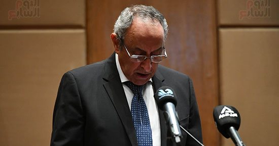 أيمن فريد أبو حديد: إعداد دليل استرشادى لدعم ملف مبادرة 100مليون شجرة