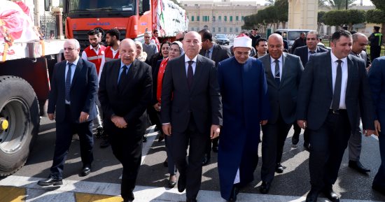إطلاق قافلة جديدة لمساعدة لأهالينا فى غزة بعد قليل من ميدان عابدين