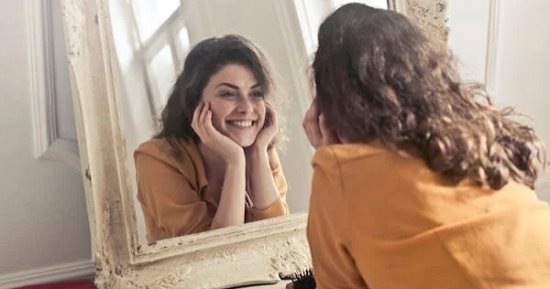 أبرز 5 أخطاء عند وضع المرآة داخل الغرف.. خدى بالك منها