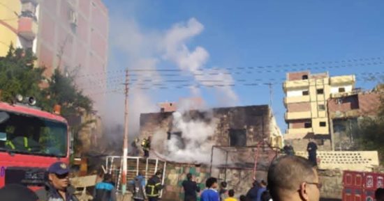 إصابة 3 أشخاص إثر حريق داخل منزل فى كرداسة
