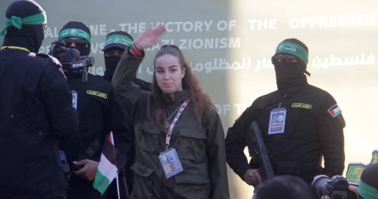 الإفراج عن 183 أسيرا فلسطينيا من السجون الإسرائيلية غدا