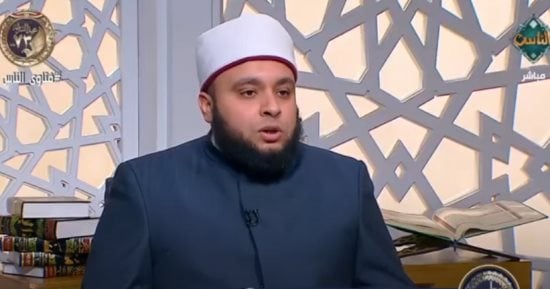 هل قول ألفاظ سيئة يبطل الصلاة ويضيع الحسنات؟.. أمين الفتوى يجيب