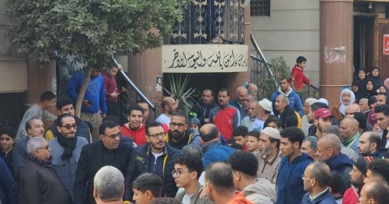 تشييع جثمان شقيق الفنان مصطفى شعبان من مسقط رأسه بالمنوفية.. صور
