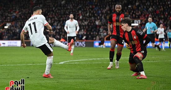 ليفربول يسحق بورنموث في يوم تهديفى مثير من محمد صلاح في الدورى الإنجليزي