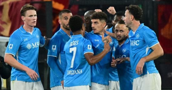 التشكيل الرسمي لقمة بولونيا ضد نابولى فى الدورى الإيطالى