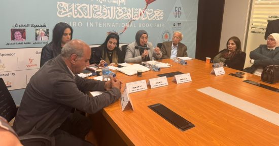 "جامعة القاهرة 100 عام من العطاء" مشاركون بمعرض الكتاب: العلم يمنح قيمة حقيقية