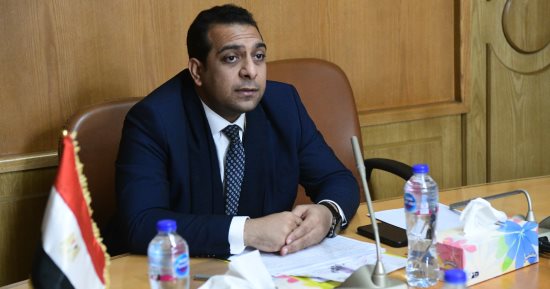 نائب محافظ قنا يتابع معدلات الأداء فى ملف تقنين أراضي أملاك الدولة