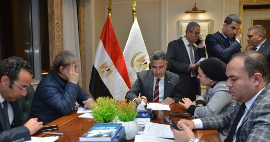 وزير التموين يوجّه ببحث طلبات المواطنين المقدمة من أعضاء مجلسى النواب والشيوخ