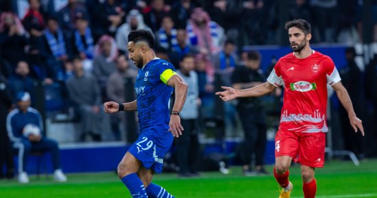 الهلال السعودي فى مهمة استعادة الصدارة أمام الرياض 