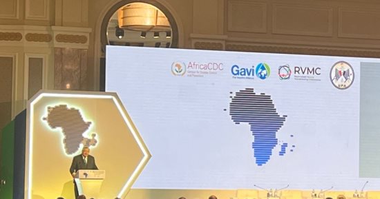 مدير المركز الإفريقى لمكافحة الأمراض: مصر الملهمة فى تحالف تصنيع اللقاحات