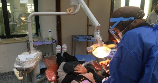 "اليوم السابع" داخل عيادات طب أسنان عين شمس.. تقدم كافة الخدمات العلاجية للمرضى بأسعار رمزية.. عميد الكلية: 17 عيادة مجهزة بأحدث أجهزة علاج الأسنان بسعة 400 كرسى.. وخطة لإنشاء مركز لعلاج ذوى الهمم.. صور