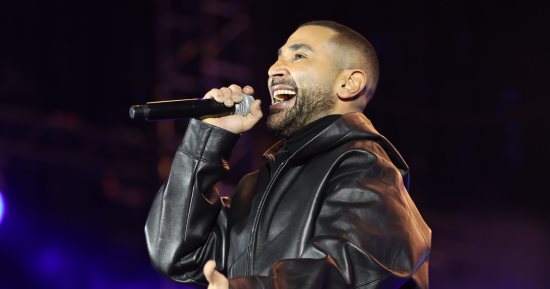 أحمد سعد يشعل السوشيال ميديا: أم عيالى مش مديرة أعمالى