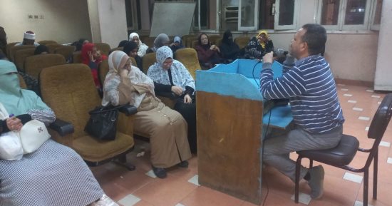 "حول فن المسرح" لقاء أدبي مفتوح بثقافة أسوان.. صور