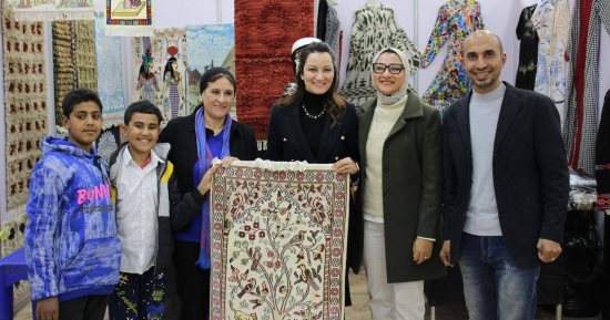 الجيزة تشارك فى معرض أيادى مصر للحرف اليدوية والتراثية بكفر الشيخ