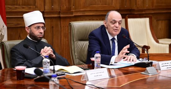 رئيس مشروعات النواب: المصريون صفا واحدا فى الظروف الصعبة والتاريخ شاهد