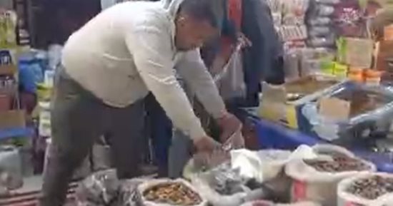ياميش وتمور وسلع غذائية فى معرض أهلا رمضان بدسوق بتخفيضات تصل 35%.. فيديو
