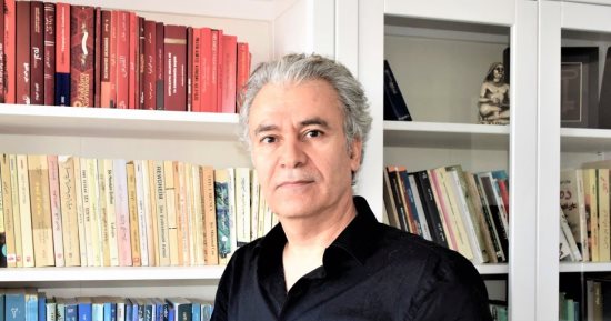 جان دوست المرشح لقائمة البوكر: بنيت "الأسير الفرنسي" على كتاب حكايات كردية